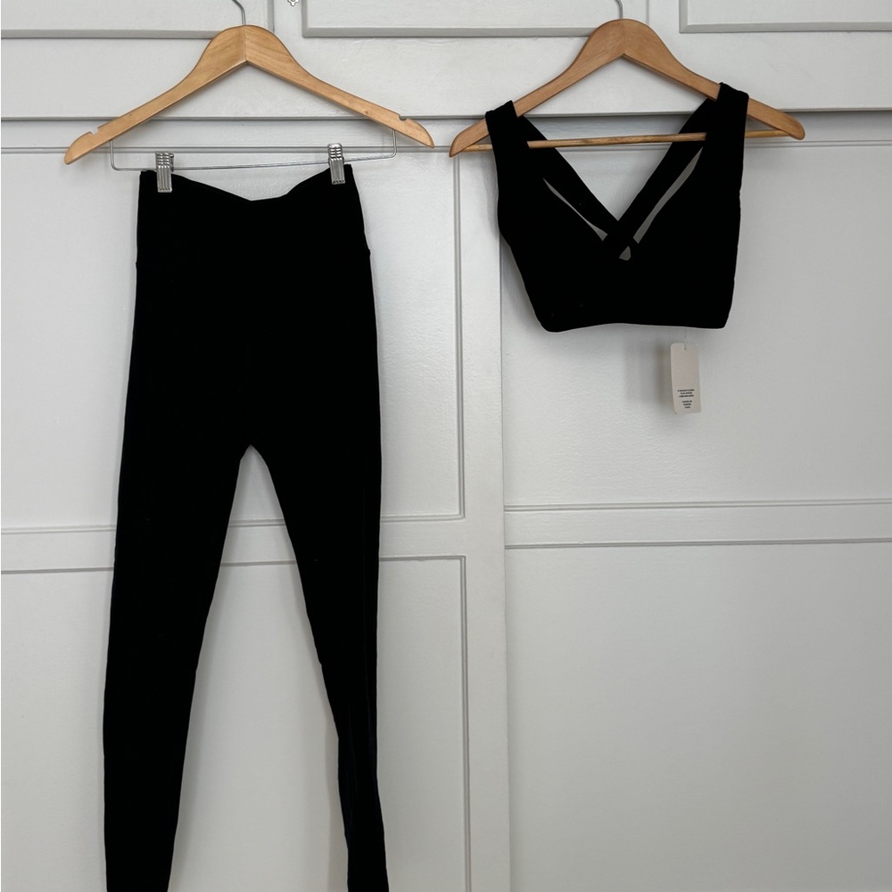 Year of Ours NWT Leggings, bra + bolero. S/M.